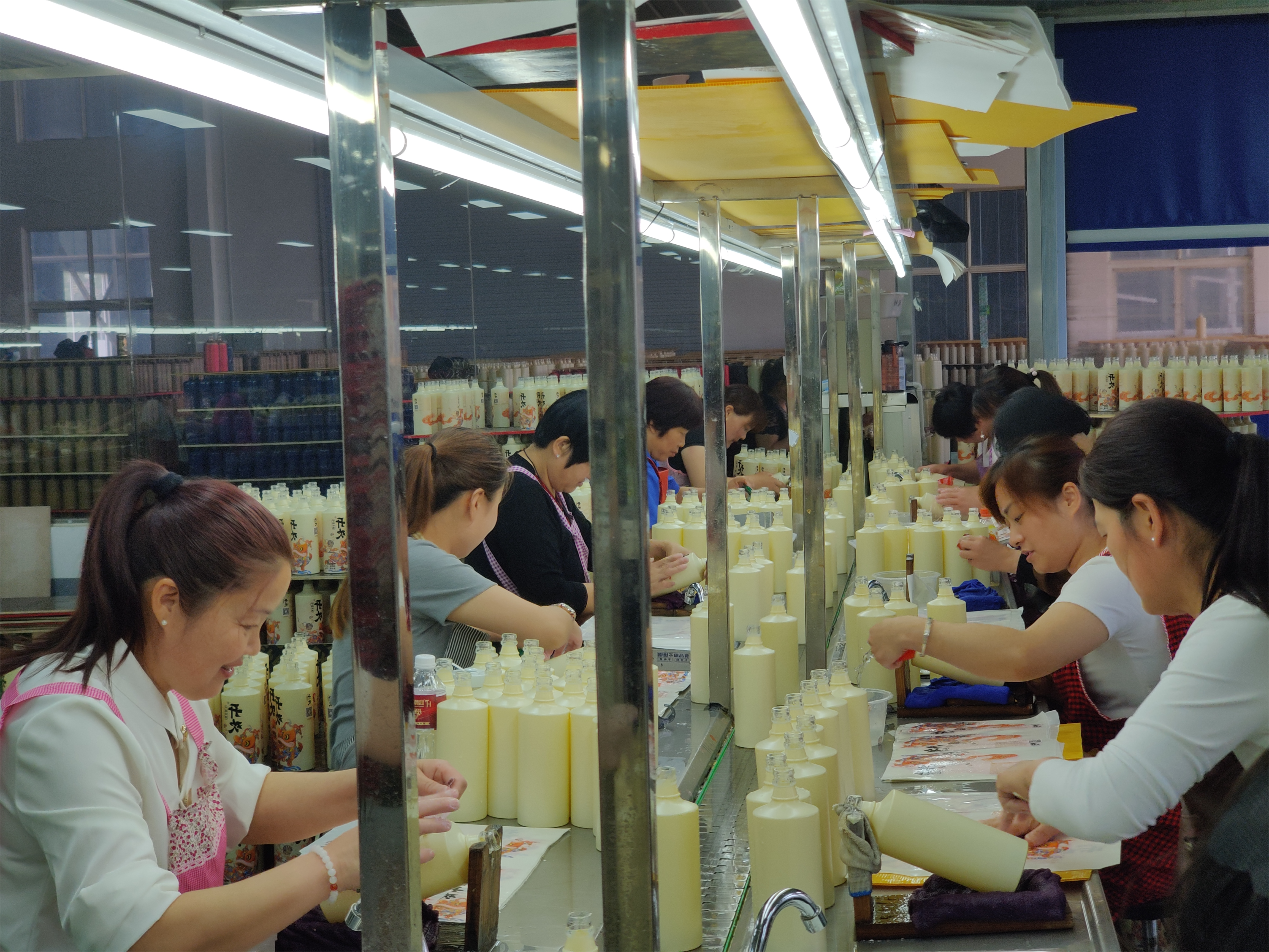 decoration glass bottles production